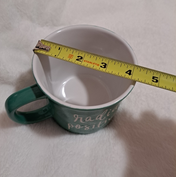 Giant Ceramic Mug lettered with "Radiate Positivity" mantra - Picture 5 of 6